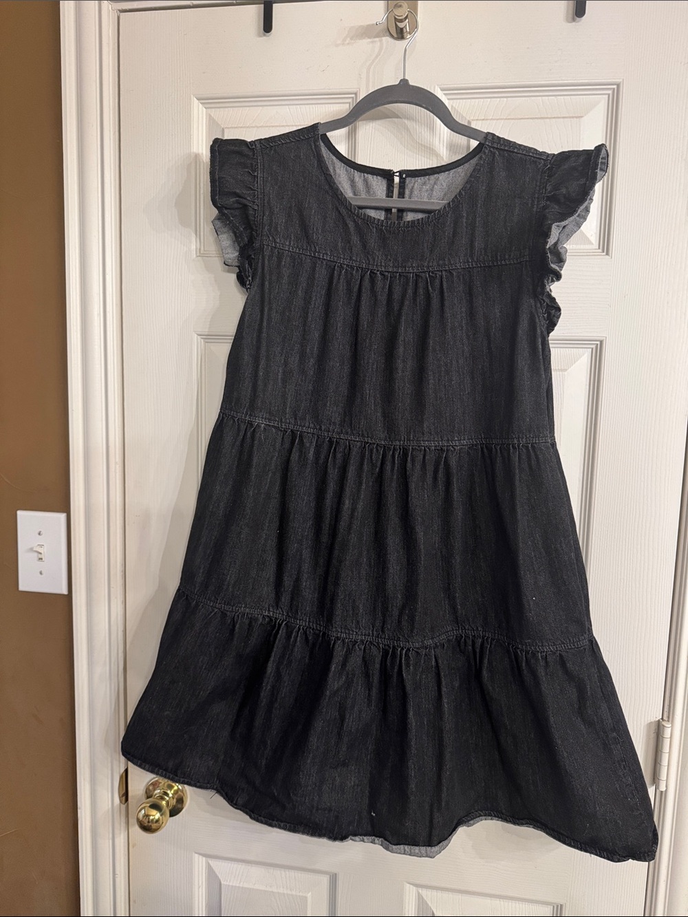 Womens Black Tiered Ruffle Sleeve Dress